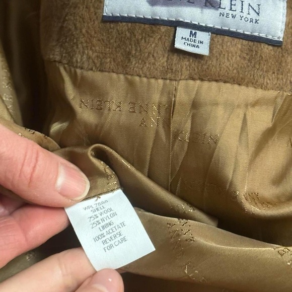 Vintage Anne Klein Belted Brown Wool Trench Coat/OverCoat Size Medium - Picture 17 of 17